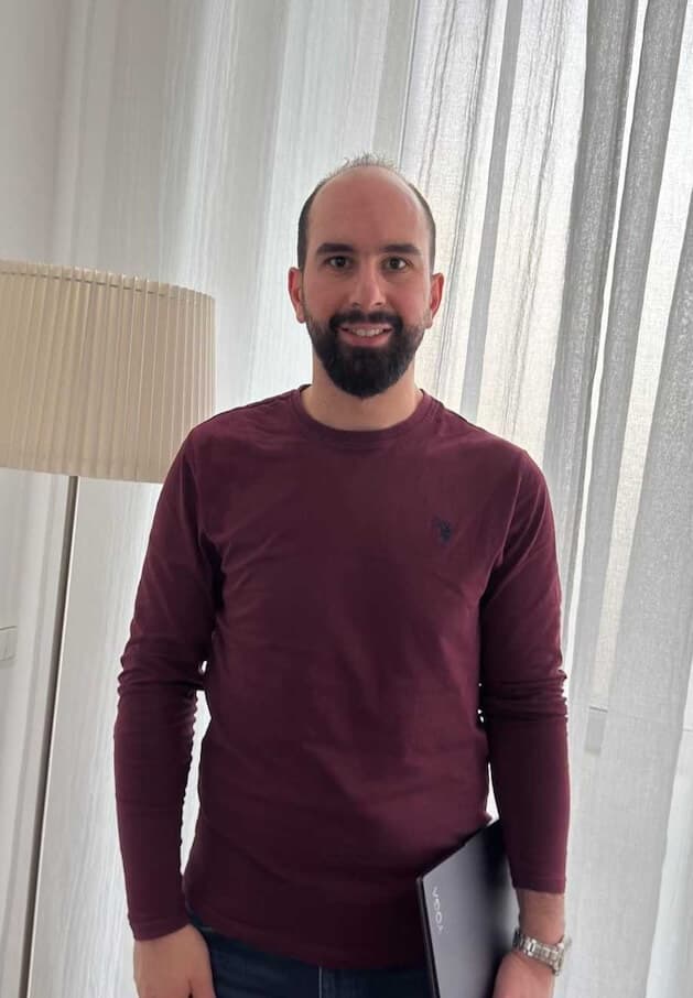 Porträtt av Glimbit Software Developer Moawya Mearza (Software Developer)